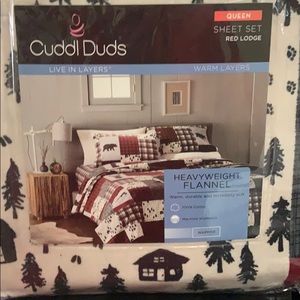 QUEEN FLANNEL SHEET NEVER OEPENED